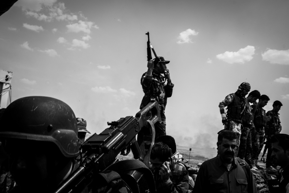 Peshmerga soldiers on the Gwer front line, southwestern Erbil, May 3, 2016. (Photo: Kurdistan24/Alexandre Afonso)